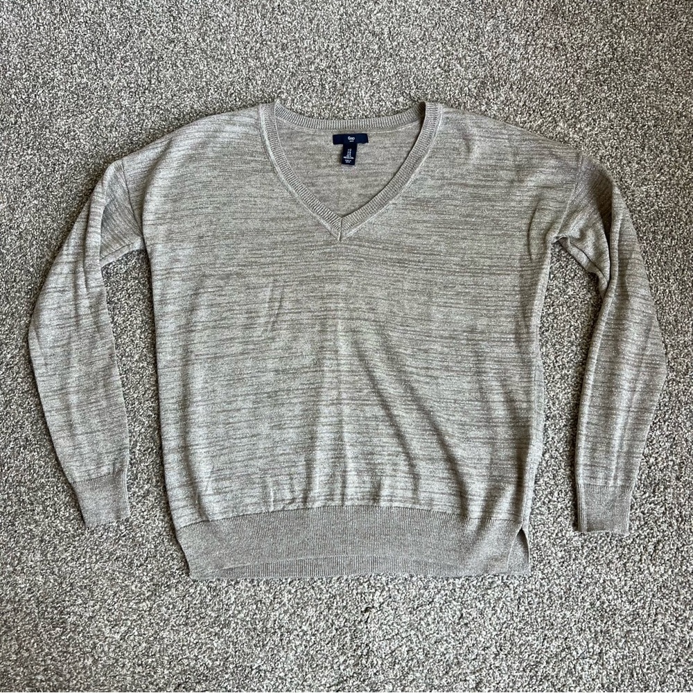 Gap Silver/Gold Metallic V-neck Long Sleeve‎ Sweater, Size Small